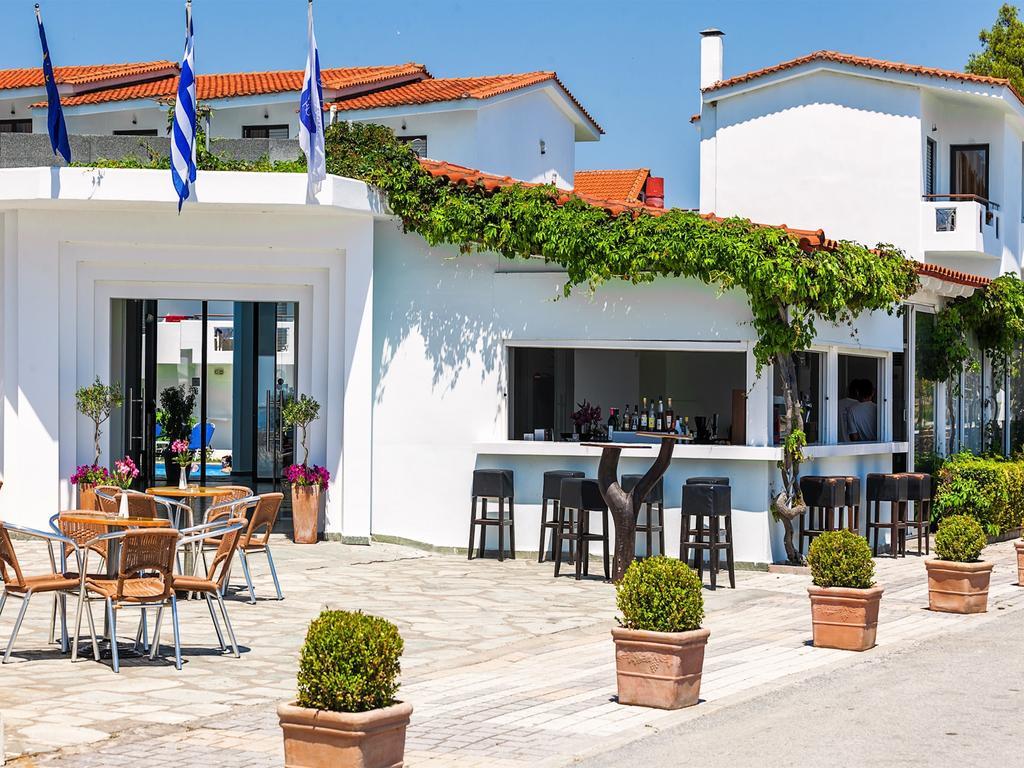 Xenios Dolphin Beach Hotel Poszídi Kültér fotó