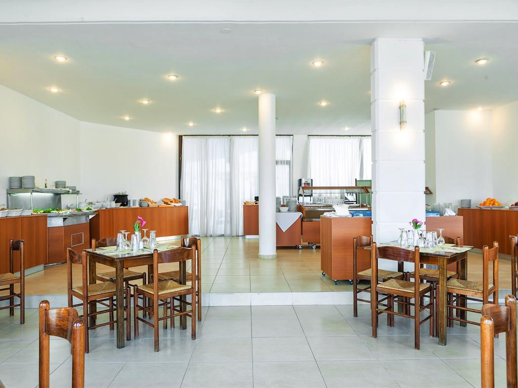 Xenios Dolphin Beach Hotel Poszídi Kültér fotó