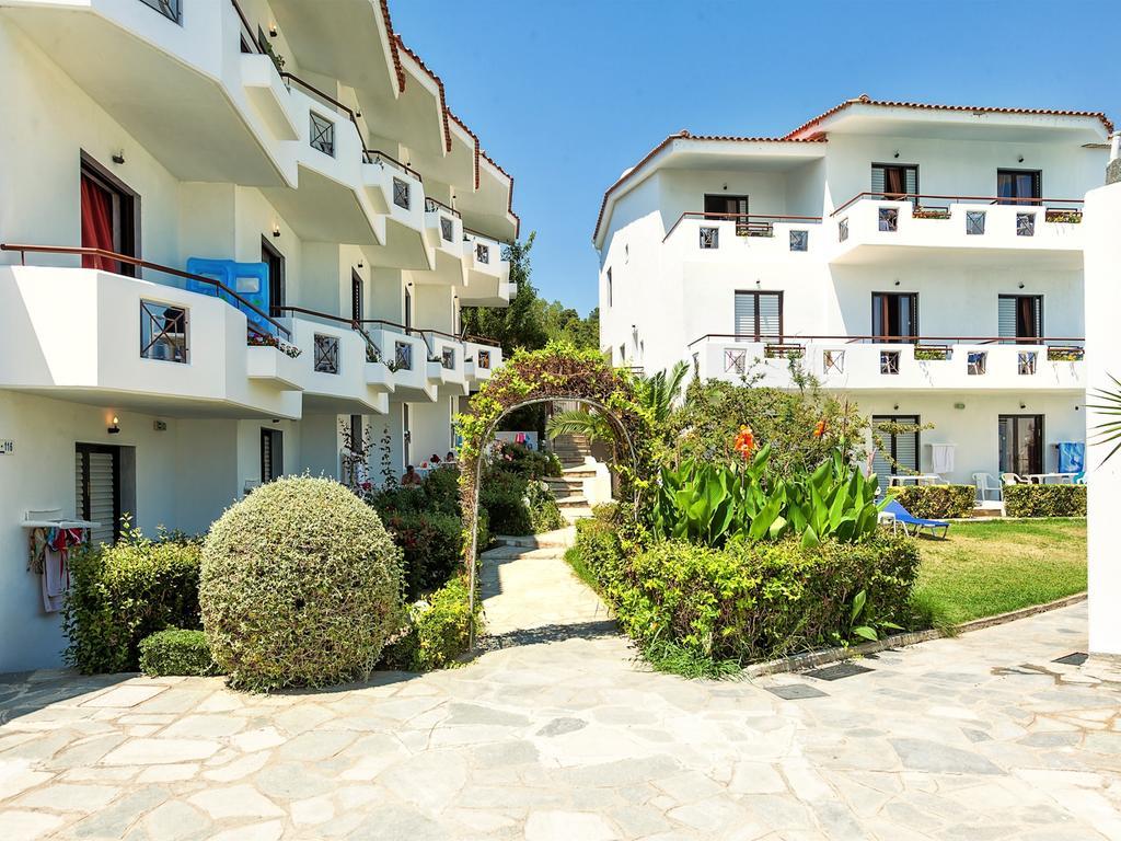 Xenios Dolphin Beach Hotel Poszídi Kültér fotó