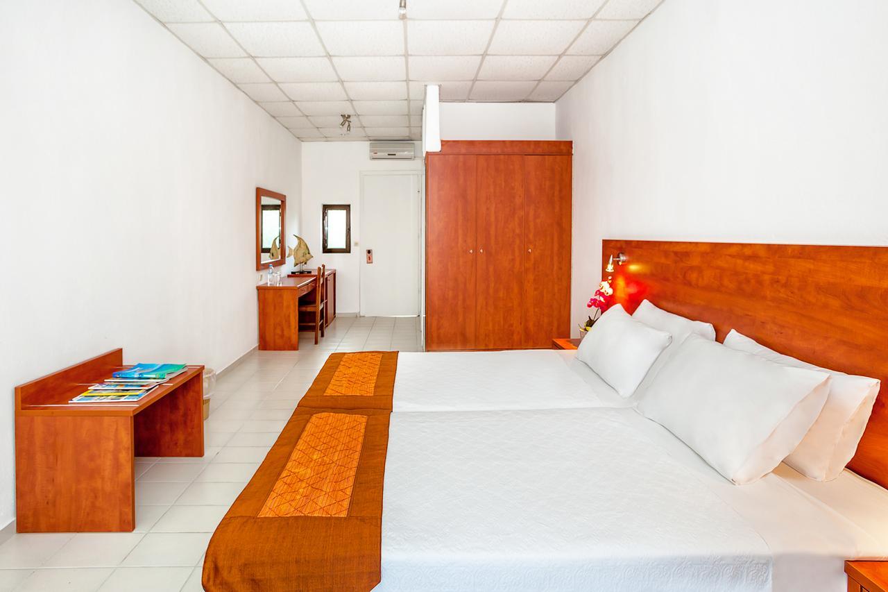 Xenios Dolphin Beach Hotel Poszídi Kültér fotó
