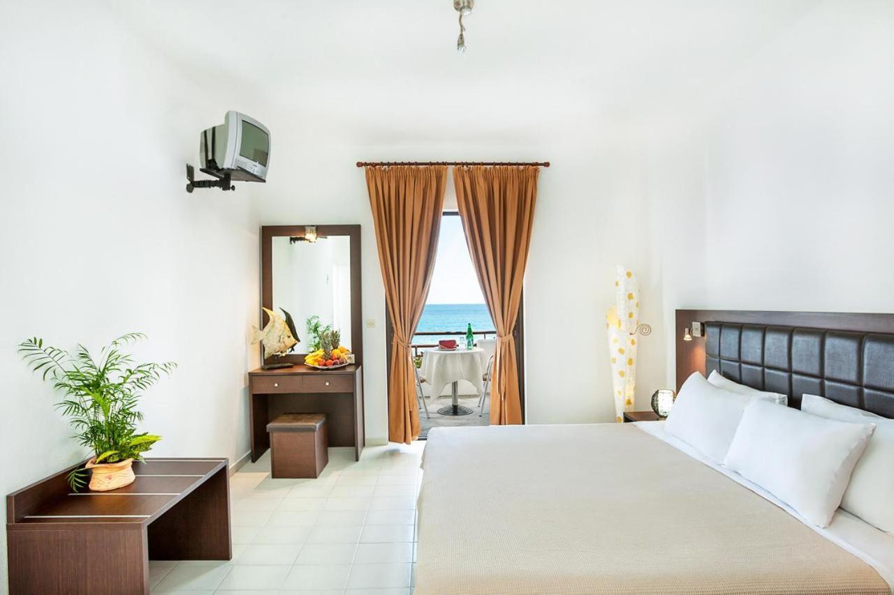 Xenios Dolphin Beach Hotel Poszídi Kültér fotó