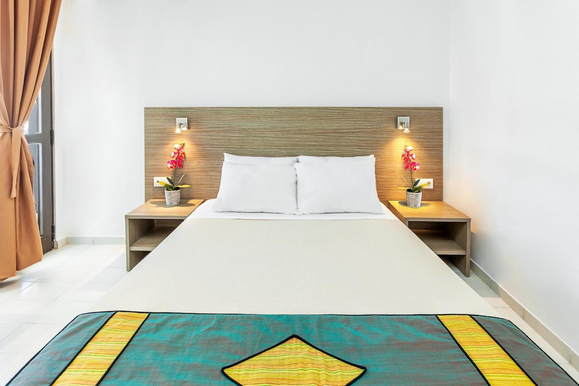Xenios Dolphin Beach Hotel Poszídi Kültér fotó